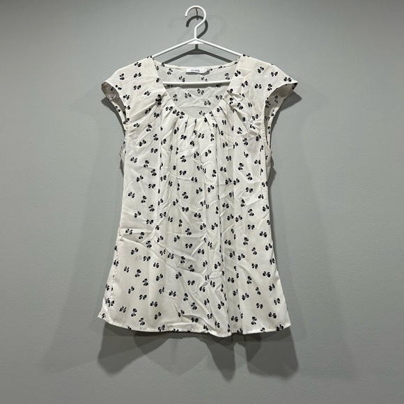 Ricki’s blouse - Picture 1 of 6